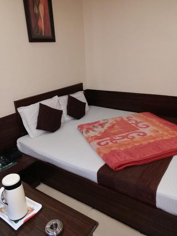 Hotel Abhinandan Inn Dźajpur Zewnętrze zdjęcie