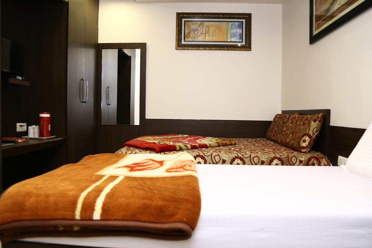 Hotel Abhinandan Inn Dźajpur Zewnętrze zdjęcie