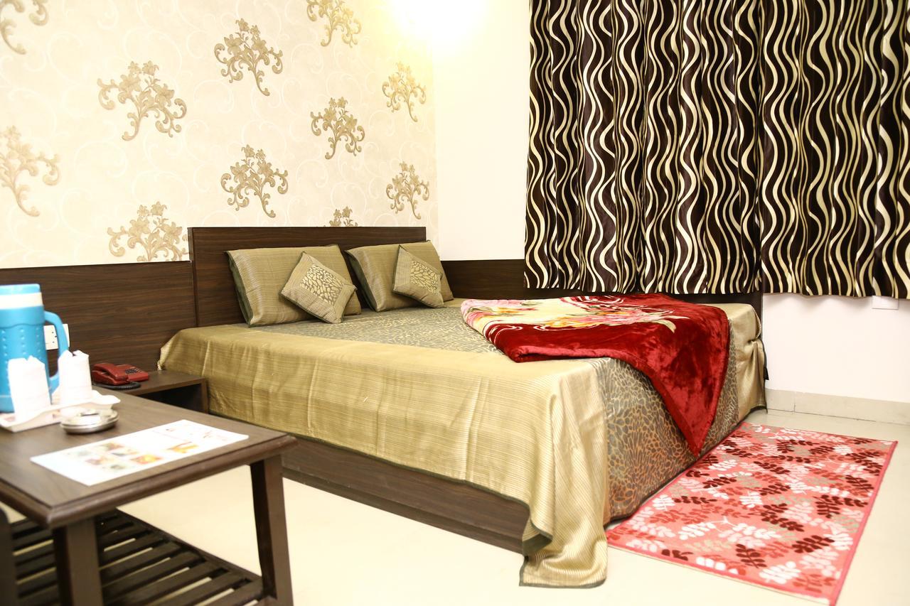 Hotel Abhinandan Inn Dźajpur Zewnętrze zdjęcie