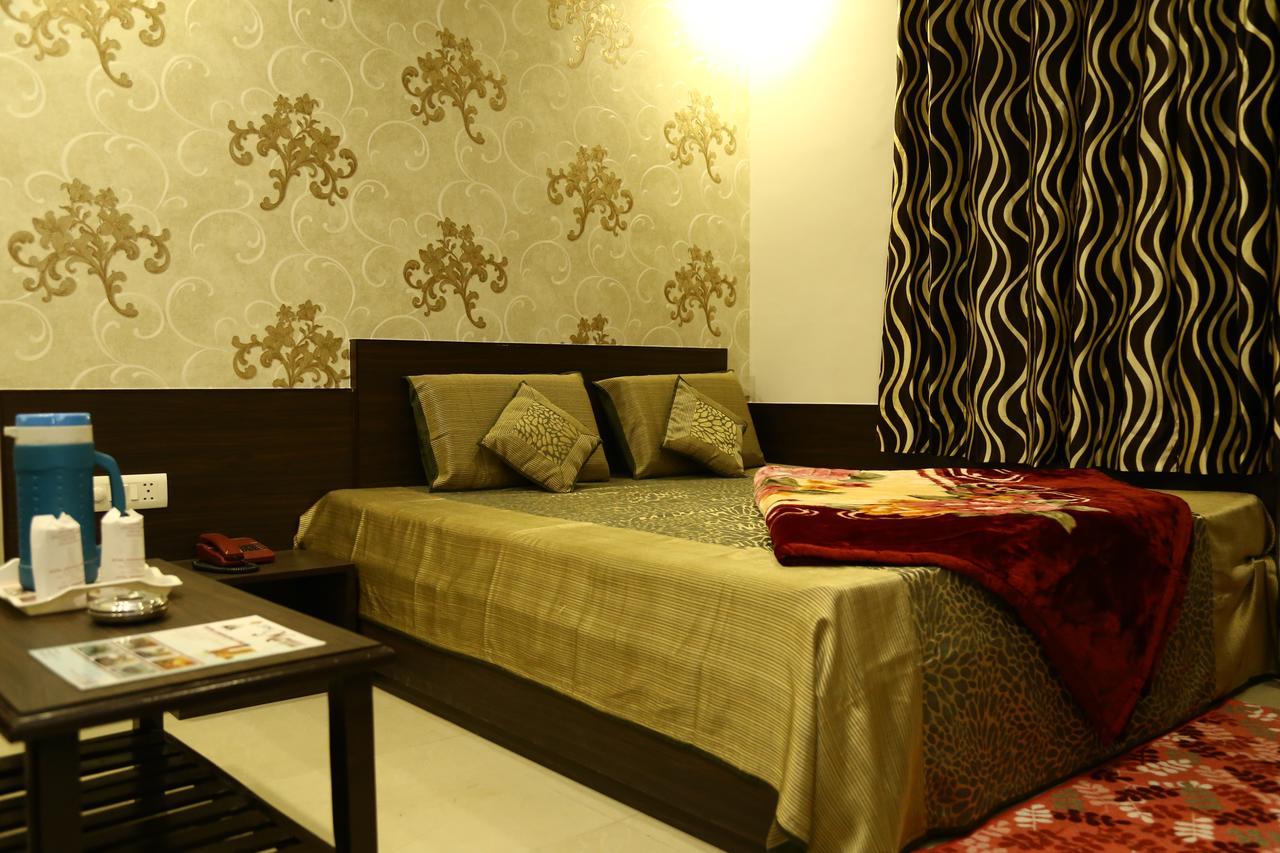 Hotel Abhinandan Inn Dźajpur Zewnętrze zdjęcie