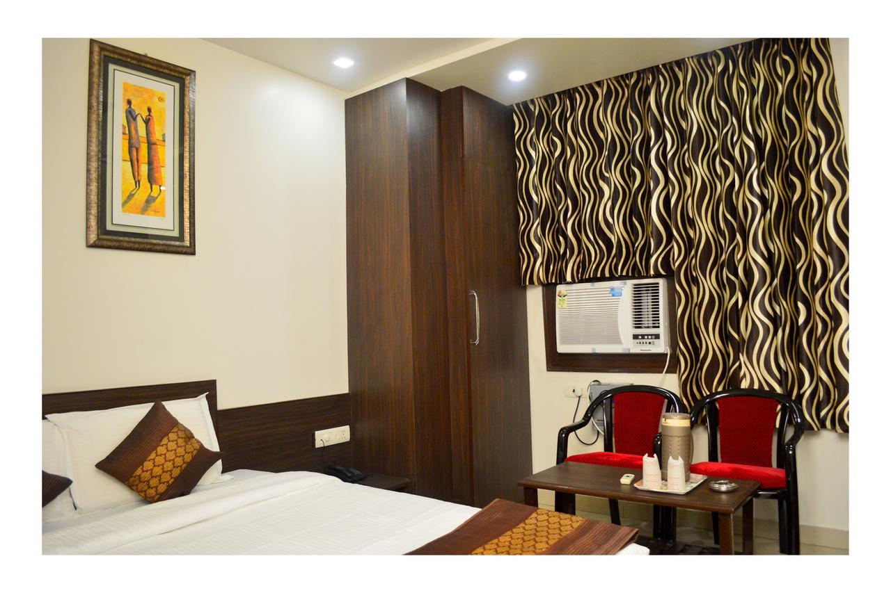 Hotel Abhinandan Inn Dźajpur Zewnętrze zdjęcie