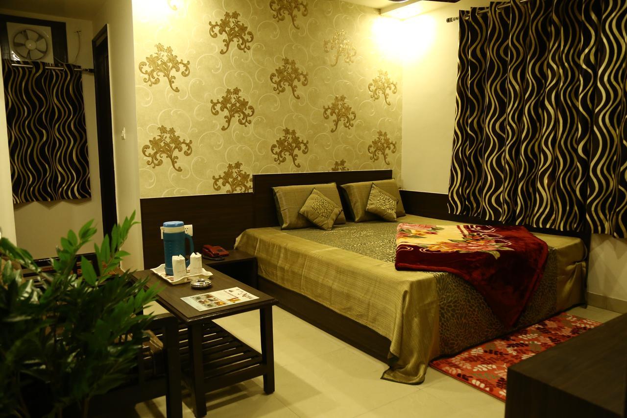 Hotel Abhinandan Inn Dźajpur Zewnętrze zdjęcie