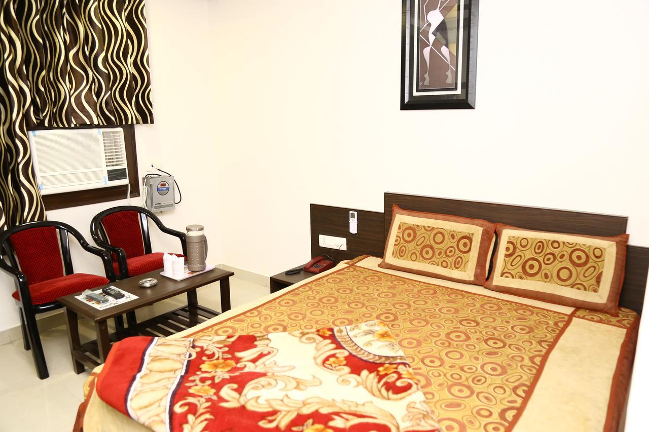Hotel Abhinandan Inn Dźajpur Zewnętrze zdjęcie