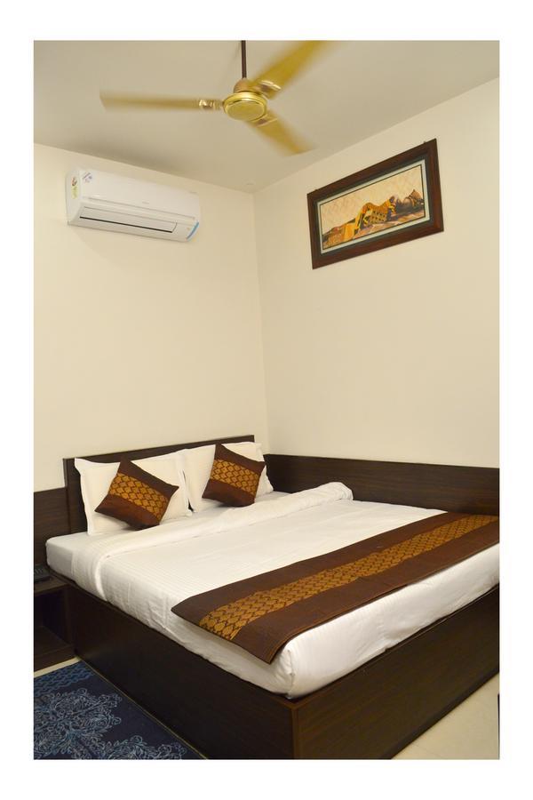 Hotel Abhinandan Inn Dźajpur Zewnętrze zdjęcie