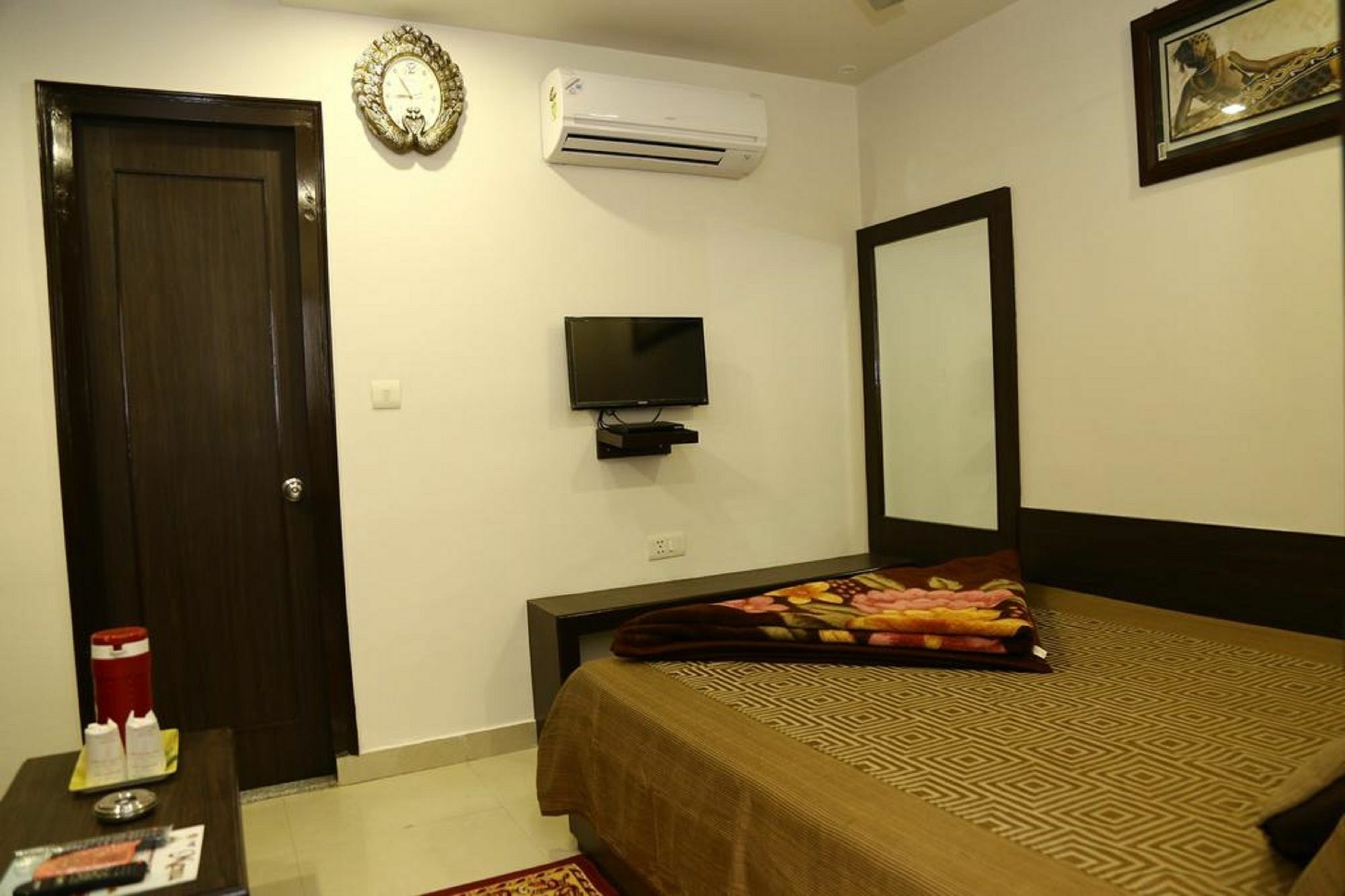 Hotel Abhinandan Inn Dźajpur Zewnętrze zdjęcie
