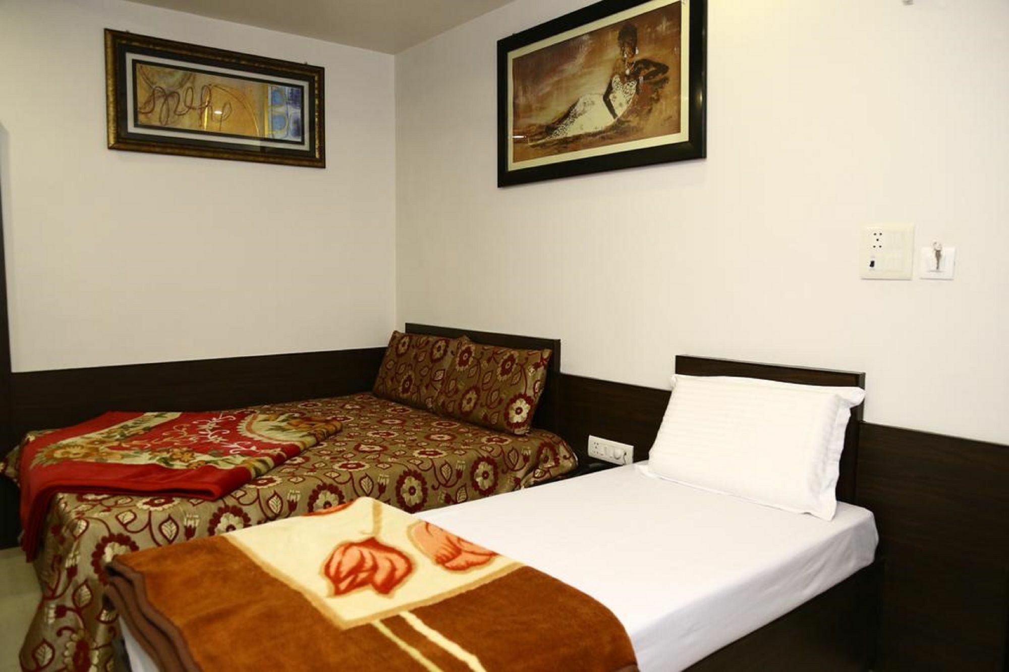 Hotel Abhinandan Inn Dźajpur Zewnętrze zdjęcie