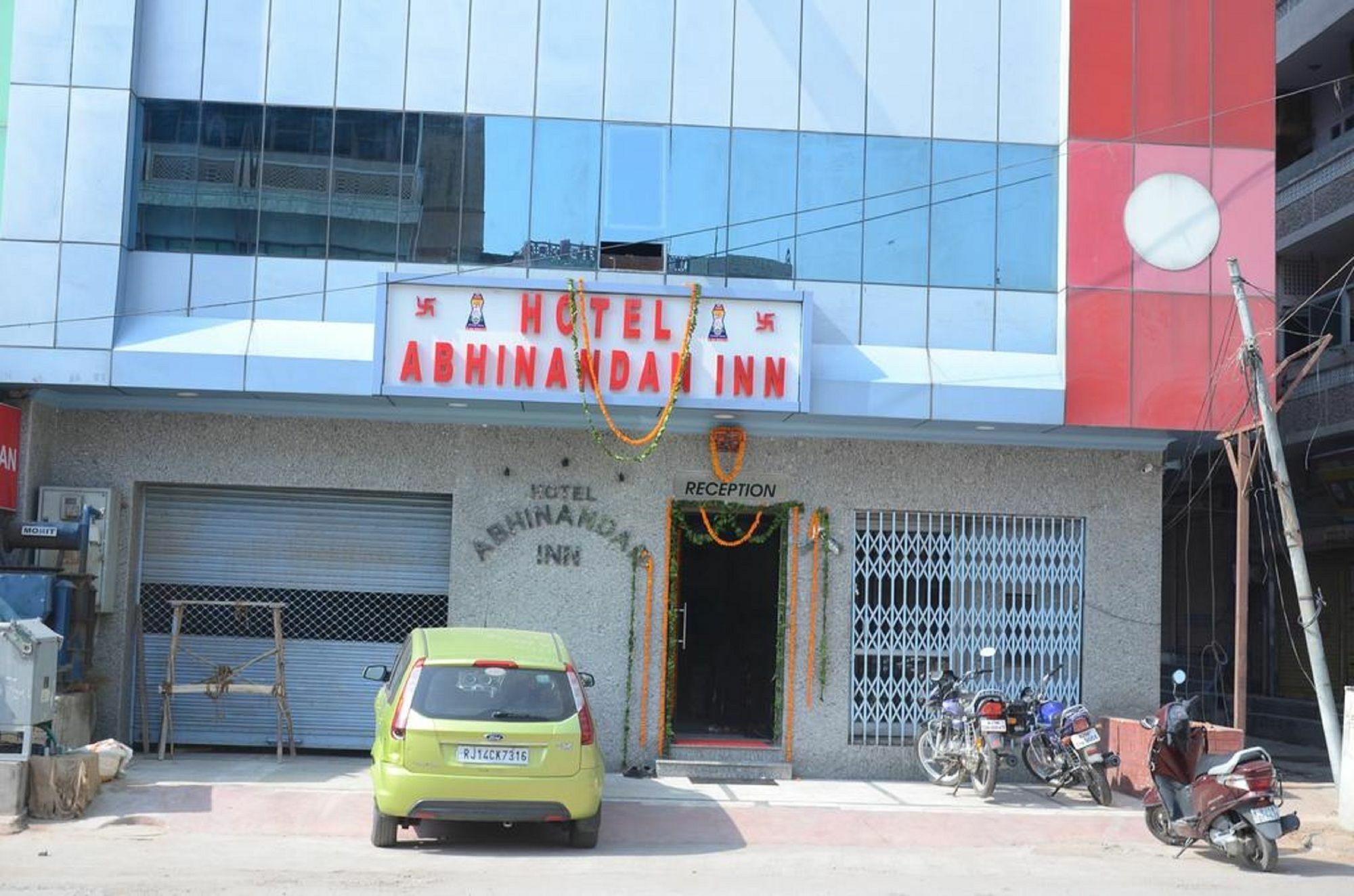 Hotel Abhinandan Inn Dźajpur Zewnętrze zdjęcie